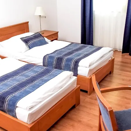 Szálloda Sdg Családi és Konferencia Központ Balatonszárszó